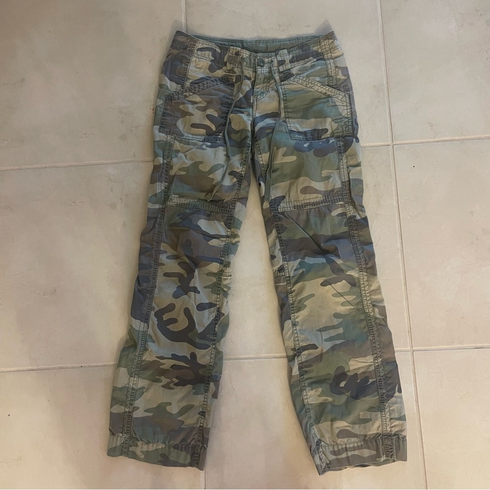 GAP Camouflage Straight Leg Pants